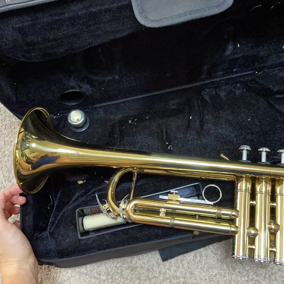 Trumpet - Picture 6 of 11
